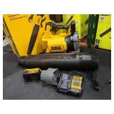 DeWalt 20V Handheld Axial Blower Kit