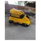 DeWalt 20v 4 ah battery and USB charger