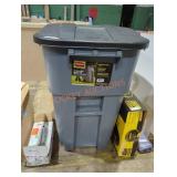 Rubbermaid 50 gallon wheeled trash can