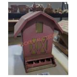 Metal Barn Style Bird Feeder