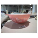 Vintage Pyrex Pink Gooseberry Mixing Bowl Set