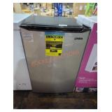 Magic Chef compact refrigerator