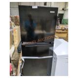 Vissani Mini Fridge/Freezer