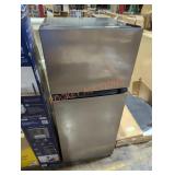 Vissani refrigerator with freezer
