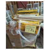 DeWalt 20V 22" Pole Hedge Trimmer/(3)DeWalt 20V