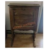 30inx8.5inx46.5in Secretary Desk