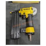 DeWalt 18Ga Brad Nailer DeWalt 18Ga Brad Nailer
