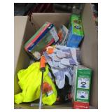 Box Lot of Assorted House Hold Items Box Lot of Assorted House Hold Items