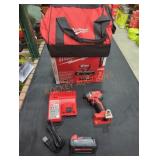 Milwaukee M18 Compact 1/4" Hex Impact Driver Kit