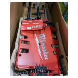 Milwaukee 6" Leveling Tripod Chain Vise