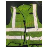 L/XL) Milwaukee High Visibility Vest