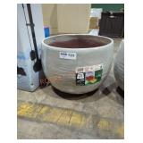 Vigoro 1.5 gal 16" planter