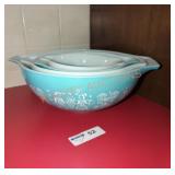 Amish Butterprint Pyrex Set - Qty 4
