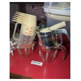 Misc Measuring Cups Lot