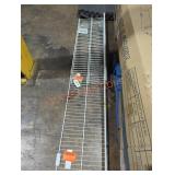 Closet wire shelving