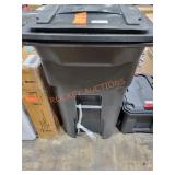 64 Gallon Toter Trashcan
