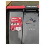 27" x 22" x 15" 27 Gallon Storage Container