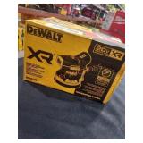 Dewalt 5"/ Plug / po (127mm) Variable Speed