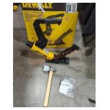 DeWalt 2-N-1 Flooring Tool