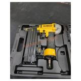 DeWalt Pneumatic 18ga Brad Nailer