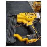 Dewalt 18GA Brad Nailer