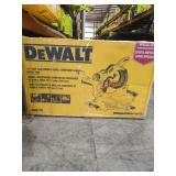 DeWalt 12" Double Bevel Compound Sliding MITER SAW