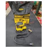 DeWalt Corded 1/4 Sheet Palm Grip Sander