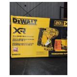 DeWalt 20v XR 18GA Narrow Crown Stapler