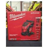 Milwaukee M12 Compact Inflator Kit