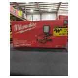 Milwaukee M18 Clamping Floodlight
