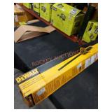 Dewalt Universal Attachment: Pole Saw