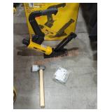 DeWalt 2-N-1 Flooring Tool