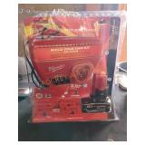Milwaukee Battery+Charger Kit