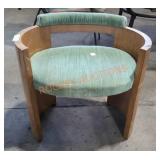 Vintage Oval Chair