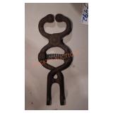 Cattle Nose Load Tool