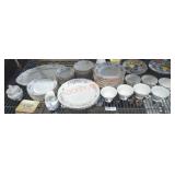Europa Fieldflowers Porcelain Dinnerware Set