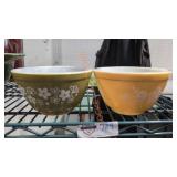 Pyrex Mixing Bowls - Qty 2