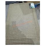 1 brown 24" x 36" rug