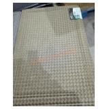 1 brown 24" x 36" rug