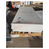Skid Lot, Shower End Wall, Shower Wall Set, Trim