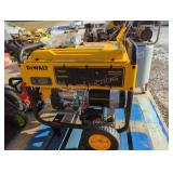 DEWALT 10000 / 8000-W Gas Portable Generator