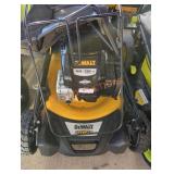 DeWalt 21" gas powered push mower