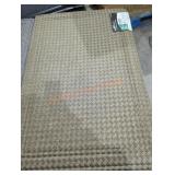 1 brown 24" x 36" rug