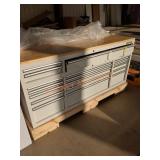 Husky 18 Drawer Mobile Workbench