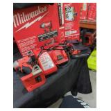 Milwaukee M18 1/4" hex impact driver kit
