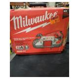 Milwaukee Deep Cut Band Saw