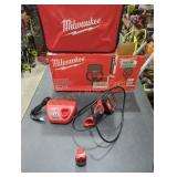 Milwaukee M12 M Spector 4