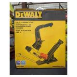 DeWalt 2-IN-1 Flooring Tool