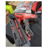 Milwaukee M18 15 ga finish nailer