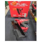 Milwaukee M18 21ï¿½ Framing Nailer